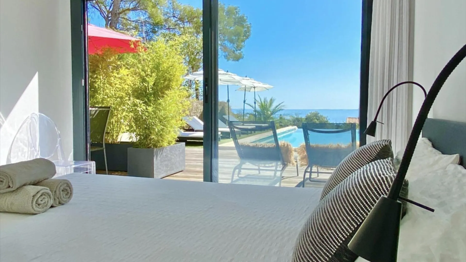 Villa Mediterranea 雷以桑布尔